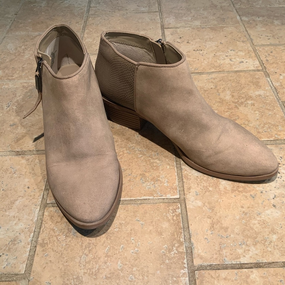 Simply Vera Vera Wang Ankle Booties